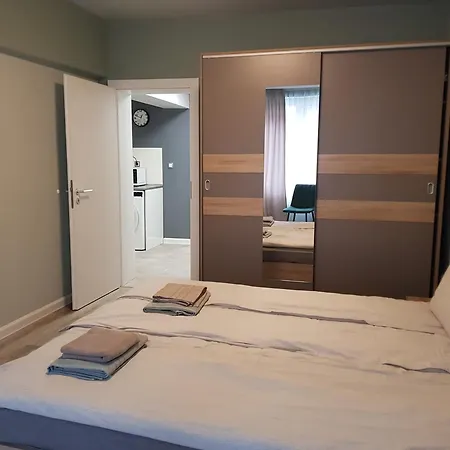 July's Comfort Place Apartment *