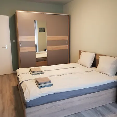 July's Comfort Place Apartment *